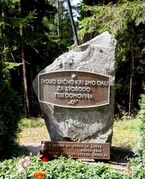 Spominska svečanost pri Trotovem križu na Libeliški gori (16)